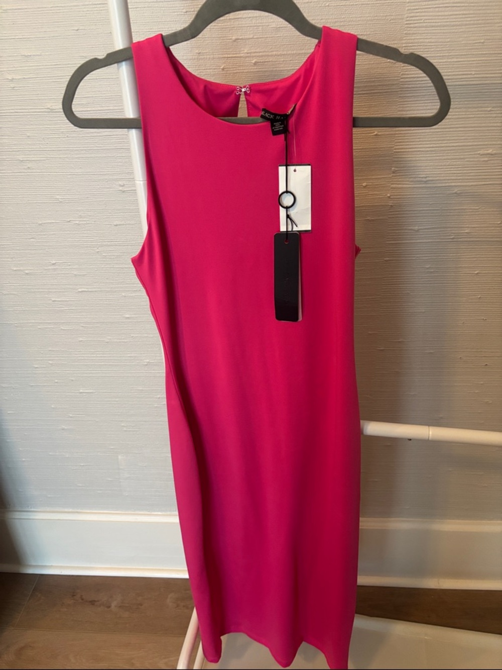NWT Black Halo Hot Pink Sleeveless Midi Sheath Dress
